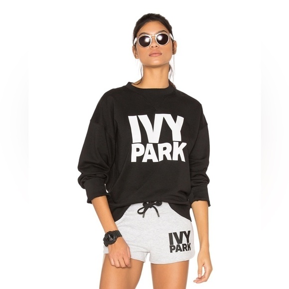 Ivy Park - Crewneck Sweatshirt in Black & White Logo Sz Small - Picture 1 of 6